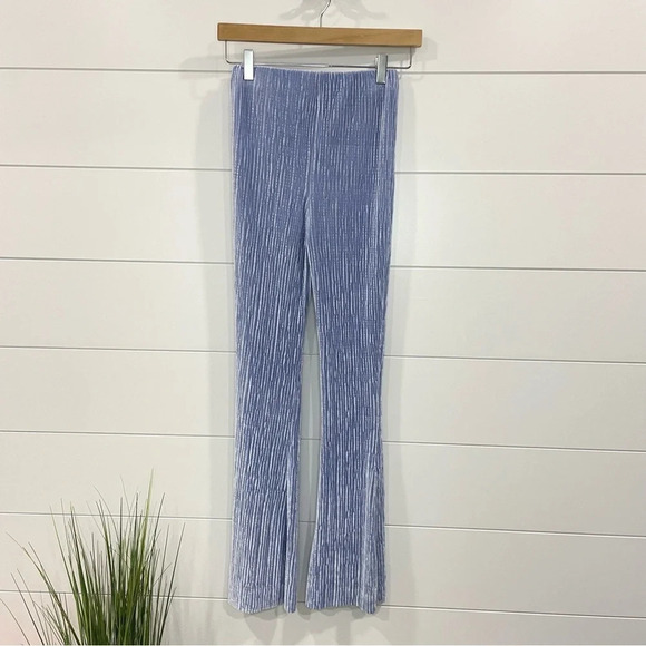 Urban Outfitters Rosie Velvet Plisse Flare Pants Size Small - Picture 7 of 10